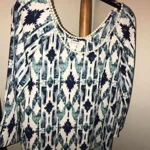 Patterned flowy work shirt